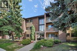 202 403 Tait COURT  Saskatoon, SK S7H 5L3
