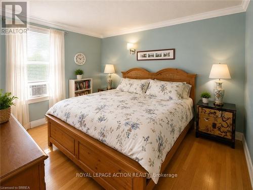 49 Palmerston Avenue, Brantford, ON - Indoor Photo Showing Bedroom