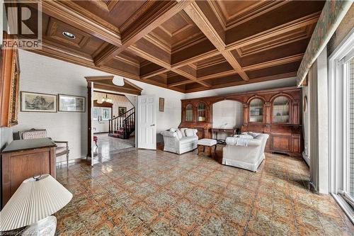 213 Stone Church Road W, Hamilton, ON - Indoor