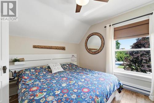 122 Nelson Street E, Goderich (Goderich (Town)), ON - Indoor Photo Showing Bedroom
