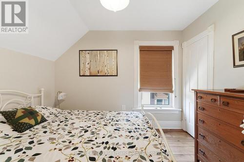 122 Nelson Street E, Goderich (Goderich (Town)), ON - Indoor Photo Showing Bedroom