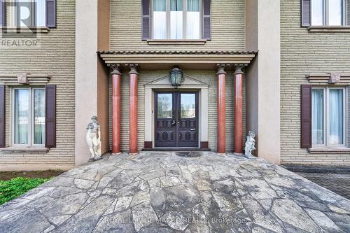 213 STONE CHURCH ROAD W , Hamilton, Ontario L9B 1A2 4