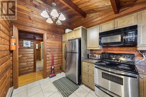 Kitchen - 25 Chippewa Crescent, Tiny, ON - Indoor Photo Showing Kitchen