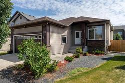 138 Ed Golding Bay  Winnipeg, MB R2C 4S8