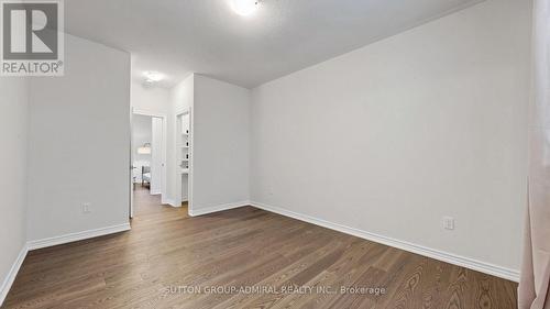 284 East'S Corners Boulevard, Vaughan, ON - Indoor Photo Showing Other Room