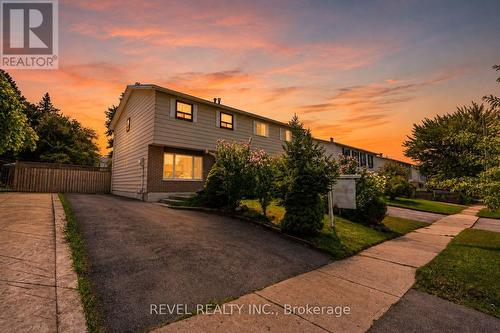 24 BRAMHALL CIRCLE  Brampton, ON L6V 2G4