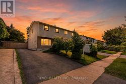 24 BRAMHALL CIRCLE Brampton, ON L6V 2G4
