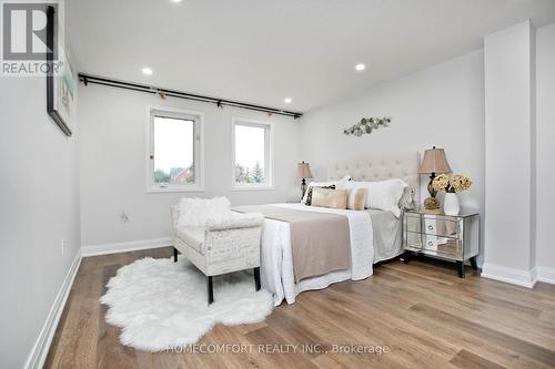 5813 Fieldon Road, Mississauga, ON - Indoor Photo Showing Bedroom