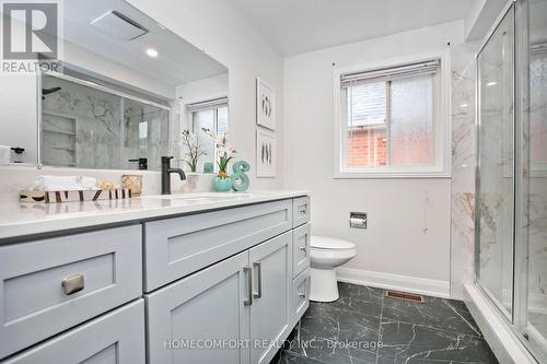 5813 Fieldon Road, Mississauga, ON - Indoor Photo Showing Bathroom