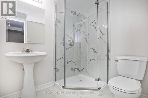5813 Fieldon Road, Mississauga, ON - Indoor Photo Showing Bathroom