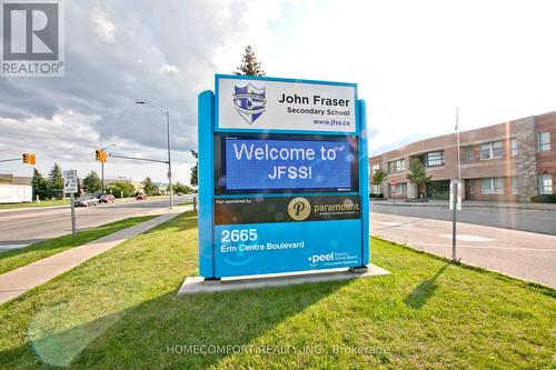 5813 Fieldon Road, Mississauga, ON - Outdoor