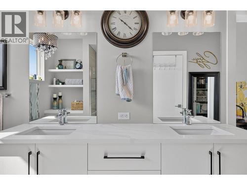 2359 Hawks Boulevard, West Kelowna, BC - Indoor Photo Showing Bathroom