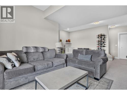 2359 Hawks Boulevard, West Kelowna, BC - Indoor Photo Showing Living Room