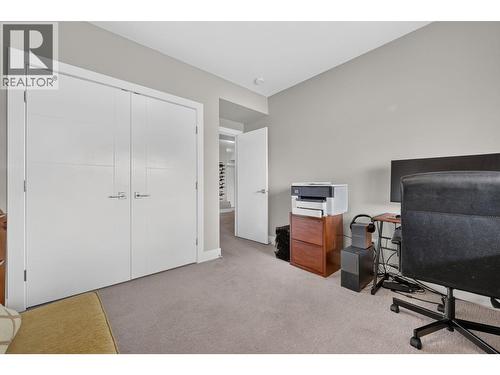 2359 Hawks Boulevard, West Kelowna, BC - Indoor Photo Showing Office