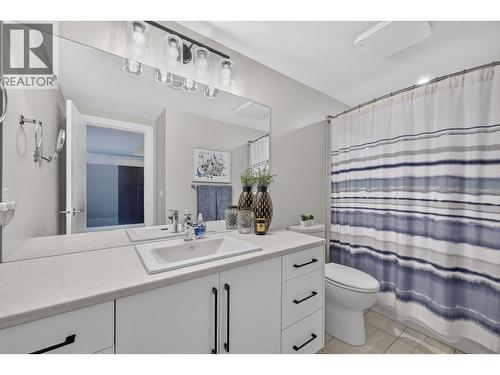 2359 Hawks Boulevard, West Kelowna, BC - Indoor Photo Showing Bathroom
