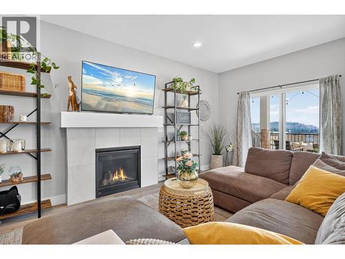 2359 Hawks Boulevard, West Kelowna, BC - Indoor Photo Showing Living Room With Fireplace