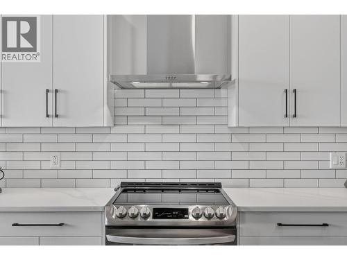 2359 Hawks Boulevard, West Kelowna, BC - Indoor Photo Showing Kitchen With Upgraded Kitchen