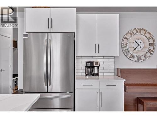 2359 Hawks Boulevard, West Kelowna, BC - Indoor Photo Showing Kitchen