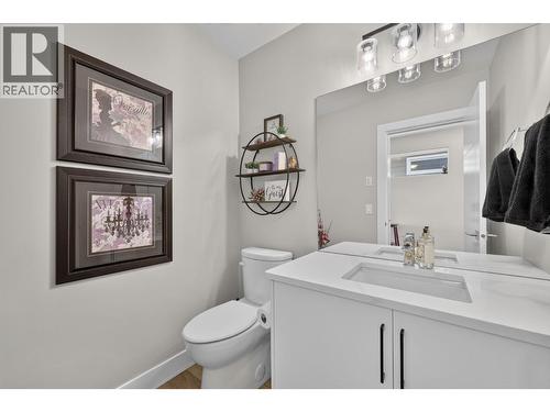 2359 Hawks Boulevard, West Kelowna, BC - Indoor Photo Showing Bathroom