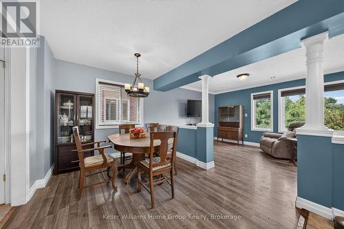 479 Doon S Drive E, Kitchener, ON - Indoor Photo Showing Dining Room
