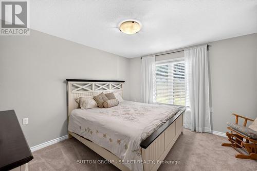 14 Devon Drive, South Huron (Exeter), ON - Indoor Photo Showing Bedroom