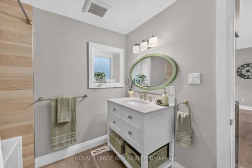 598319 2Nd Line West Line, Mulmur, ON - Indoor Photo Showing Bathroom