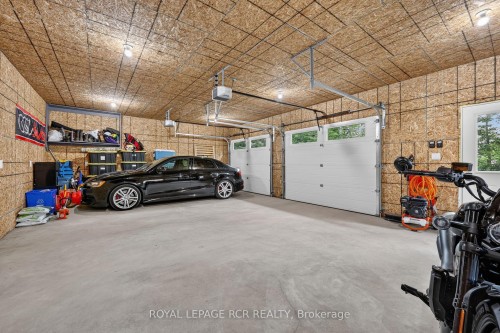 598319 2Nd Line West Line, Mulmur, ON - Indoor Photo Showing Garage