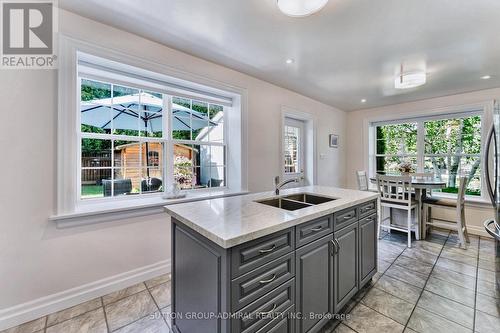 54 Starlight Crescent, Richmond Hill, ON - Indoor Photo Showing Kitchen With Double Sink