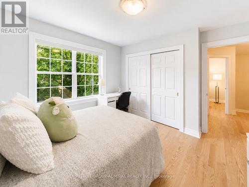 54 Starlight Crescent, Richmond Hill, ON - Indoor Photo Showing Bedroom