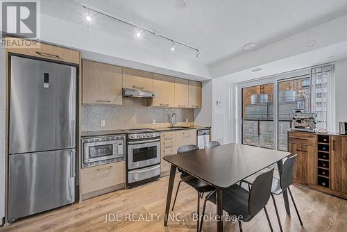 1411 - 87 Peter Street, Toronto, ON - Indoor Photo Showing Kitchen
