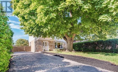 BSMT - 755 BOTANY HILL CRESCENT , Newmarket, Ontario L3Y 3A7 2