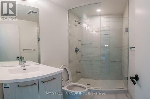 Washroom 2 - 1105 - 28 Interchange Way, Vaughan, ON - Indoor Photo Showing Bathroom