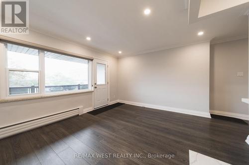 7 - 237 MELROSE STREET , Toronto, Ontario M8Y 1B8 5