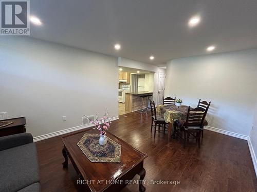 36 AURORA HEIGHTS DRIVE , Aurora, Ontario L4G 2W7 2