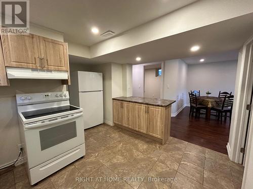36 AURORA HEIGHTS DRIVE , Aurora, Ontario L4G 2W7 5
