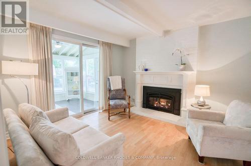 1666 Amberdale Crescent, Ottawa, ON - Indoor Photo Showing Living Room With Fireplace