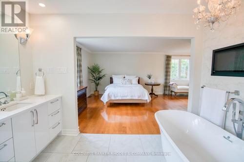 1666 Amberdale Crescent, Ottawa, ON - Indoor Photo Showing Bathroom