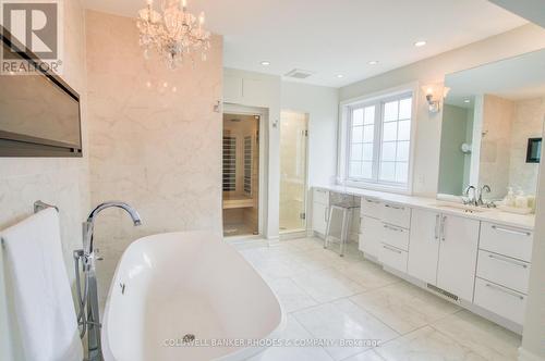 1666 Amberdale Crescent, Ottawa, ON - Indoor Photo Showing Bathroom