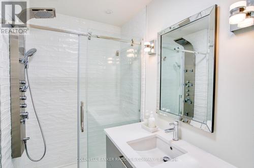 1666 Amberdale Crescent, Ottawa, ON - Indoor Photo Showing Bathroom
