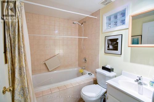 77 Quinterra Court, Ottawa, ON - Indoor Photo Showing Bathroom