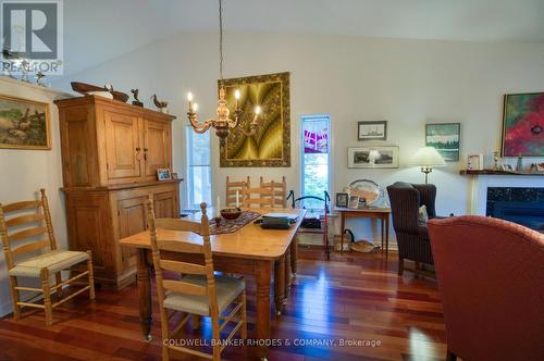 77 Quinterra Court, Ottawa, ON - Indoor Photo Showing Dining Room