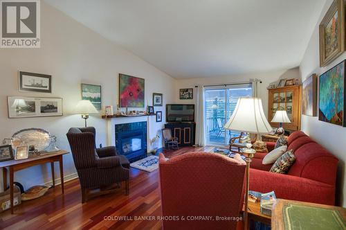 77 Quinterra Court, Ottawa, ON - Indoor Photo Showing Living Room With Fireplace
