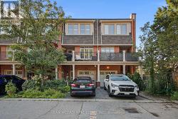 2 - 95 KERR STREET W Oakville, ON L6K 1E1