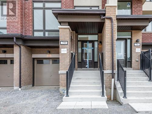 799 Heathrow Path, Oshawa, ON - Outdoor With Facade