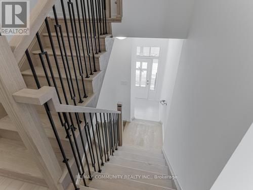 799 Heathrow Path, Oshawa, ON - Indoor Photo Showing Other Room