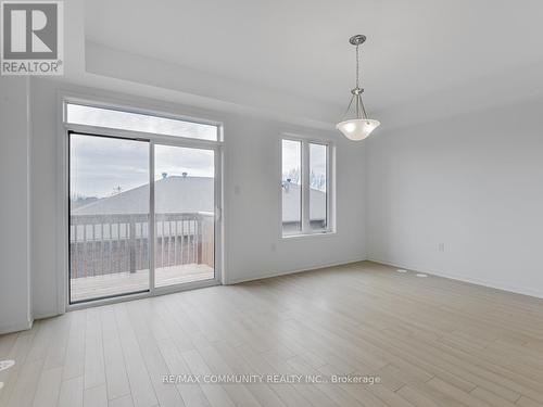 799 Heathrow Path, Oshawa, ON - Indoor Photo Showing Other Room