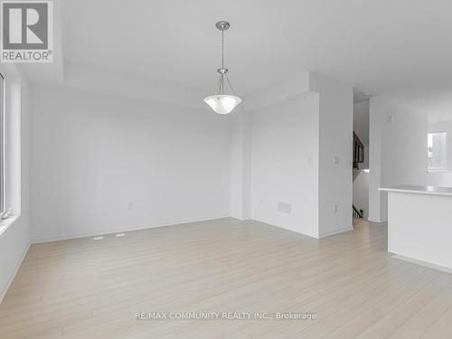 799 Heathrow Path, Oshawa, ON - Indoor Photo Showing Other Room