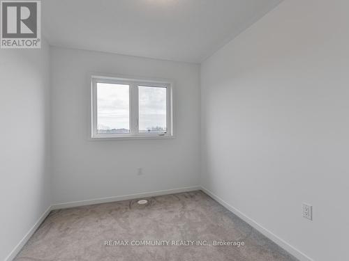 799 Heathrow Path, Oshawa, ON - Indoor Photo Showing Other Room