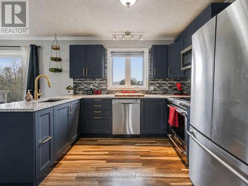 1890 Cassburn Road, Champlain, ON - Indoor Photo Showing Kitchen With Upgraded Kitchen