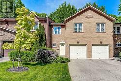 55 - 2120 RATHBURN ROAD E  Mississauga, ON L4W 2S8